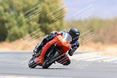 media/May-15-2022-SoCal Trackdays (Sun) [[33a09aef31]]/Turn 7 (1145am)/